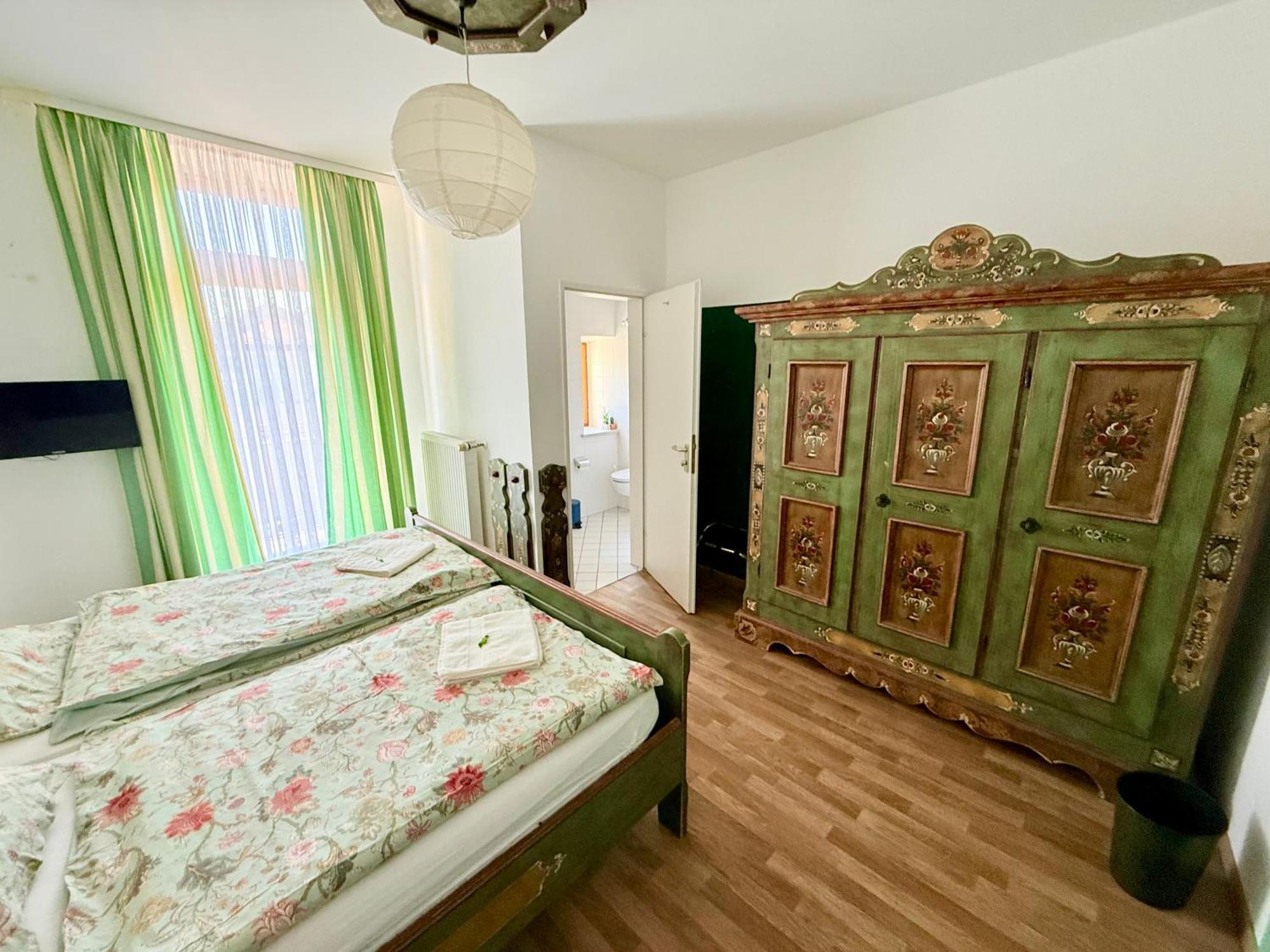 Pension Casa Tempora ミュンヘン エクステリア 写真